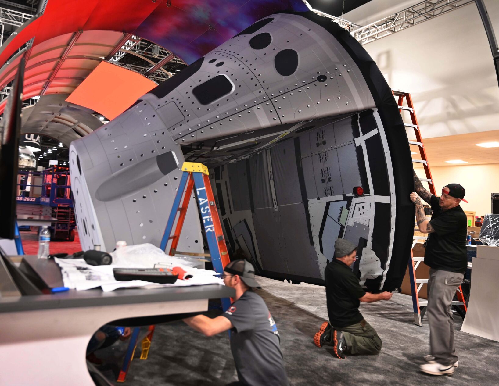 040422-news-space 01.JPG
